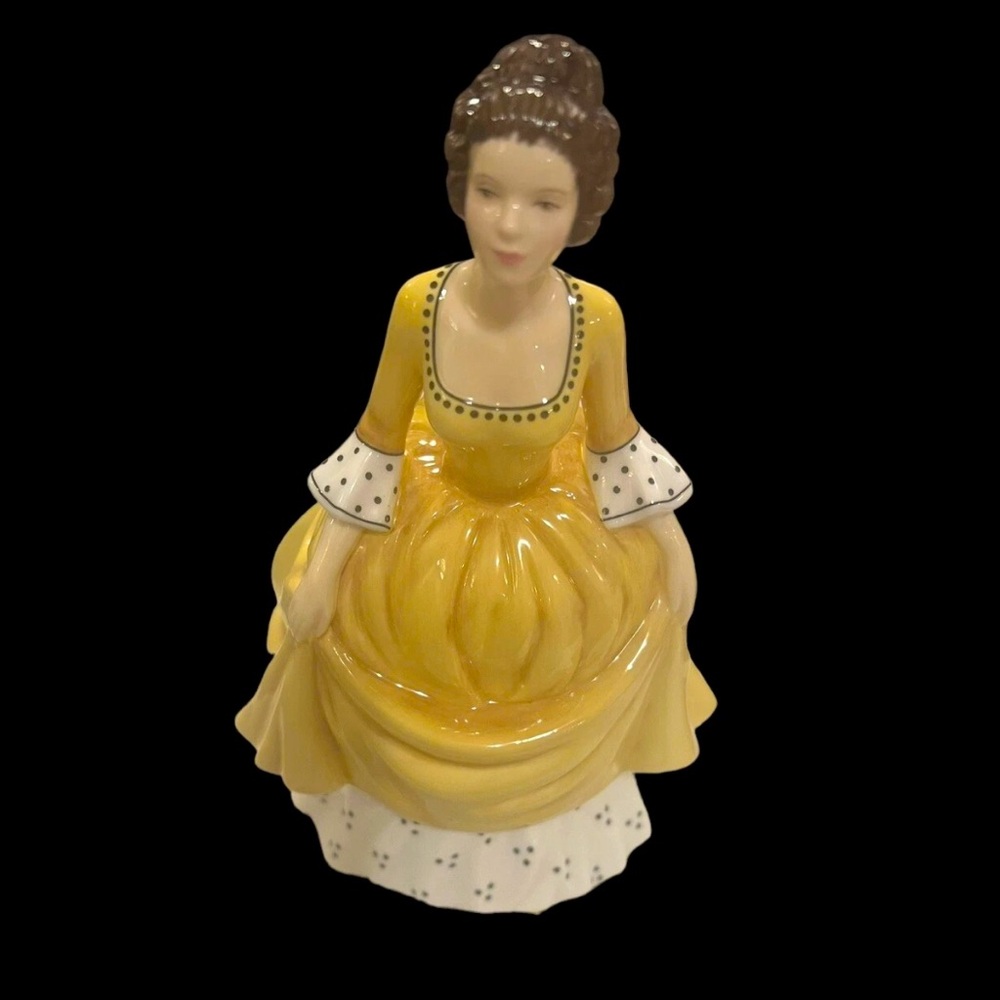ROYAL DOULTON PRETTY LADIES “CORALIE” BONE CHINA FIGURINE